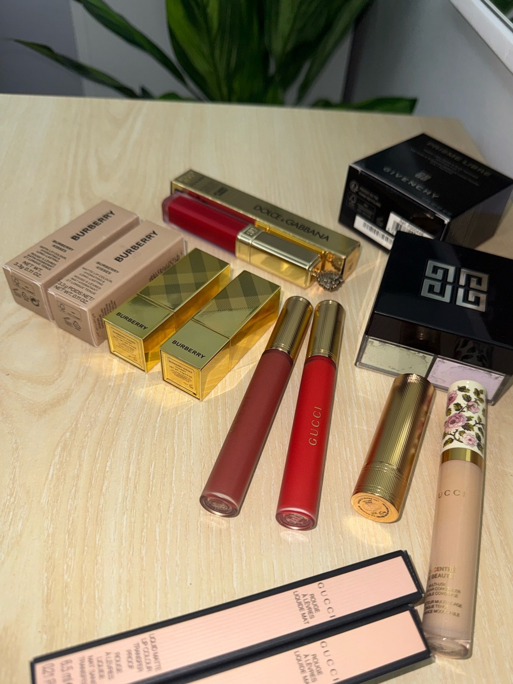 40% OFF HIGH END MAKEUP | Givenchy | Burberry | Gucci | Dolce & Gabbana